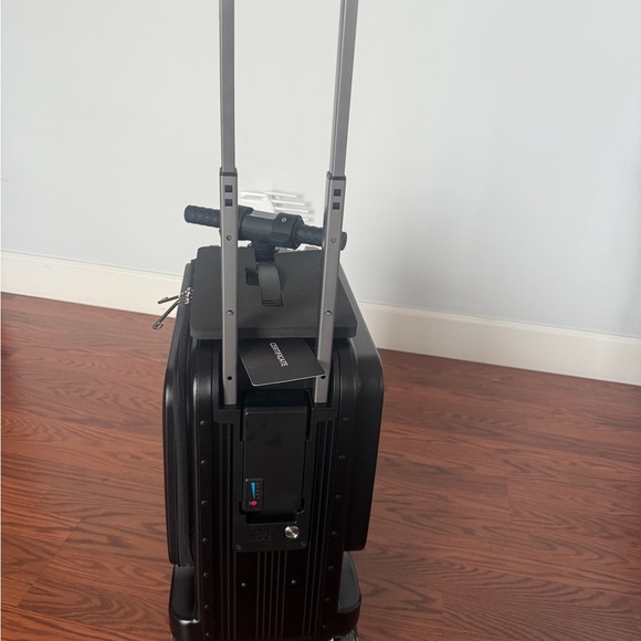 NOBL Black Rolling Suitcase scooter - Picture 3 of 12